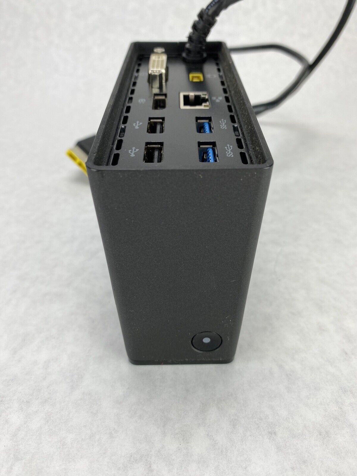 Lot of 10 Lenovo ThinkPad OneLink Docks Model DU9033S1
