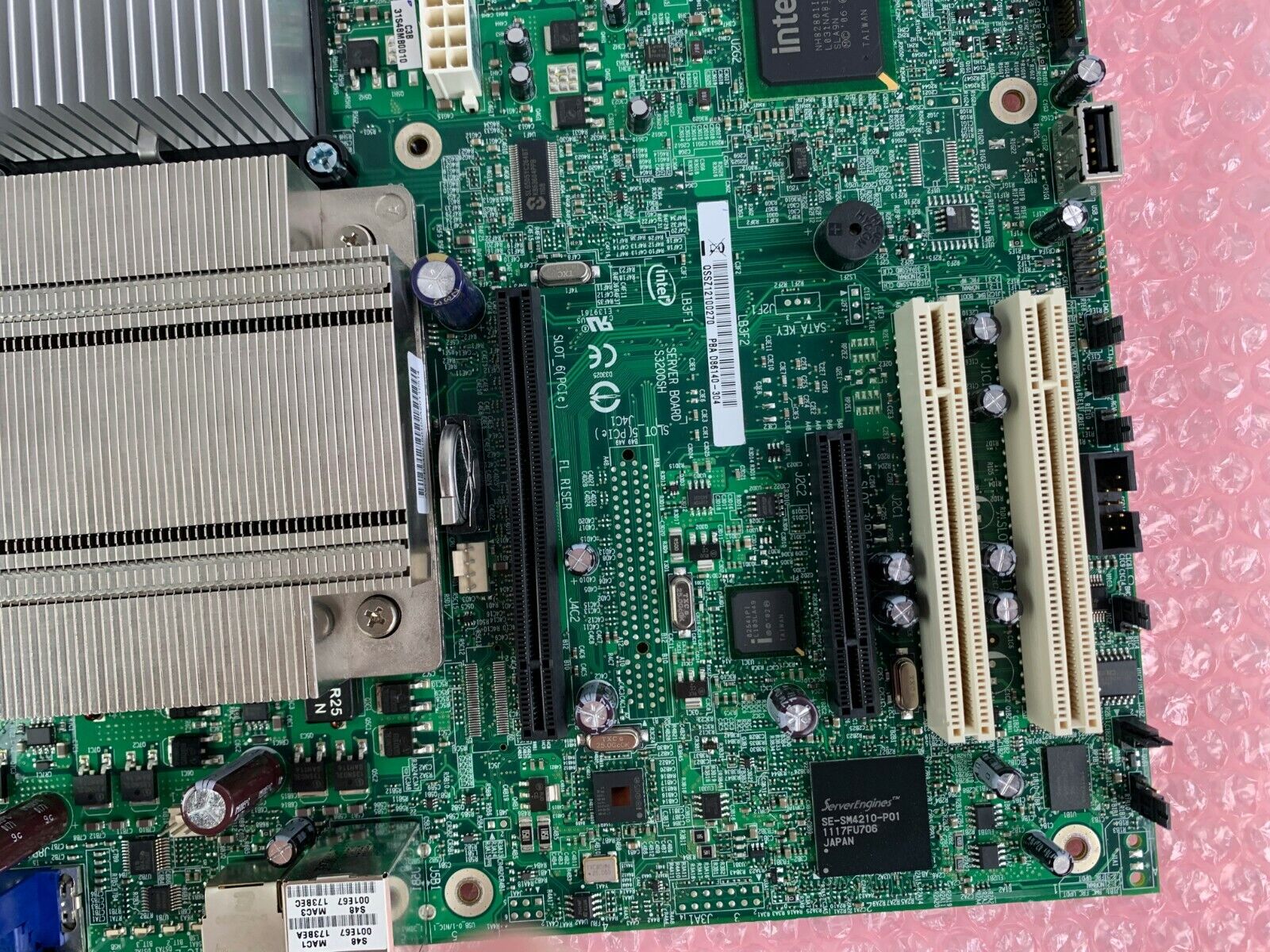 Intel S3210SH Server Board Intel Celeron 440 2.00GHz CPU 2GB RAM Motherboard