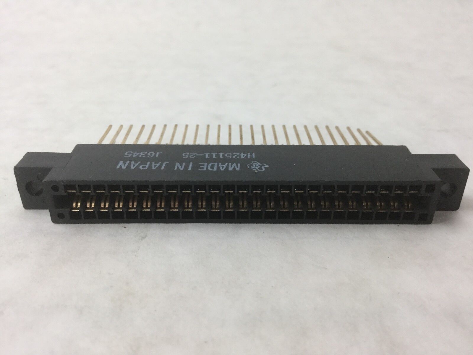 Texas H425111-25 (J6345) Connector Receptacle, (Lot of 4)