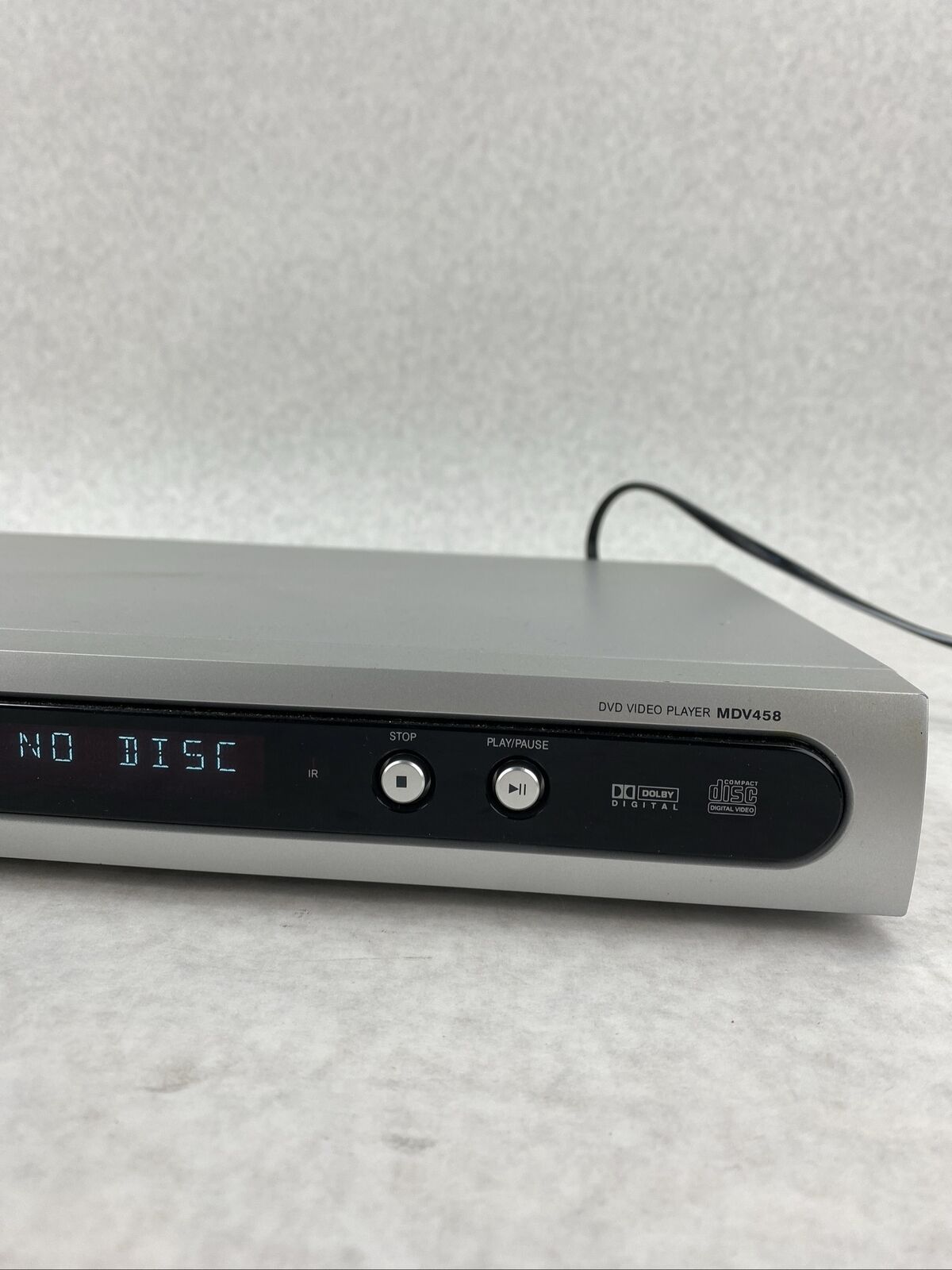Magnavox MDV45817 DVD Player with Remote + Cables TESTED