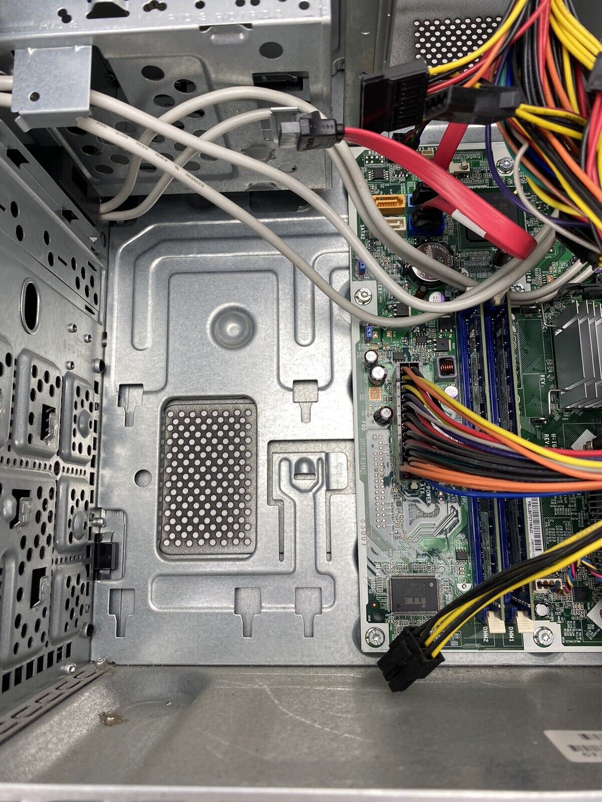 HP Compaq 500B Pentium E6600  3.06GHz + 4GB RAM (NO HDD NO OS)
