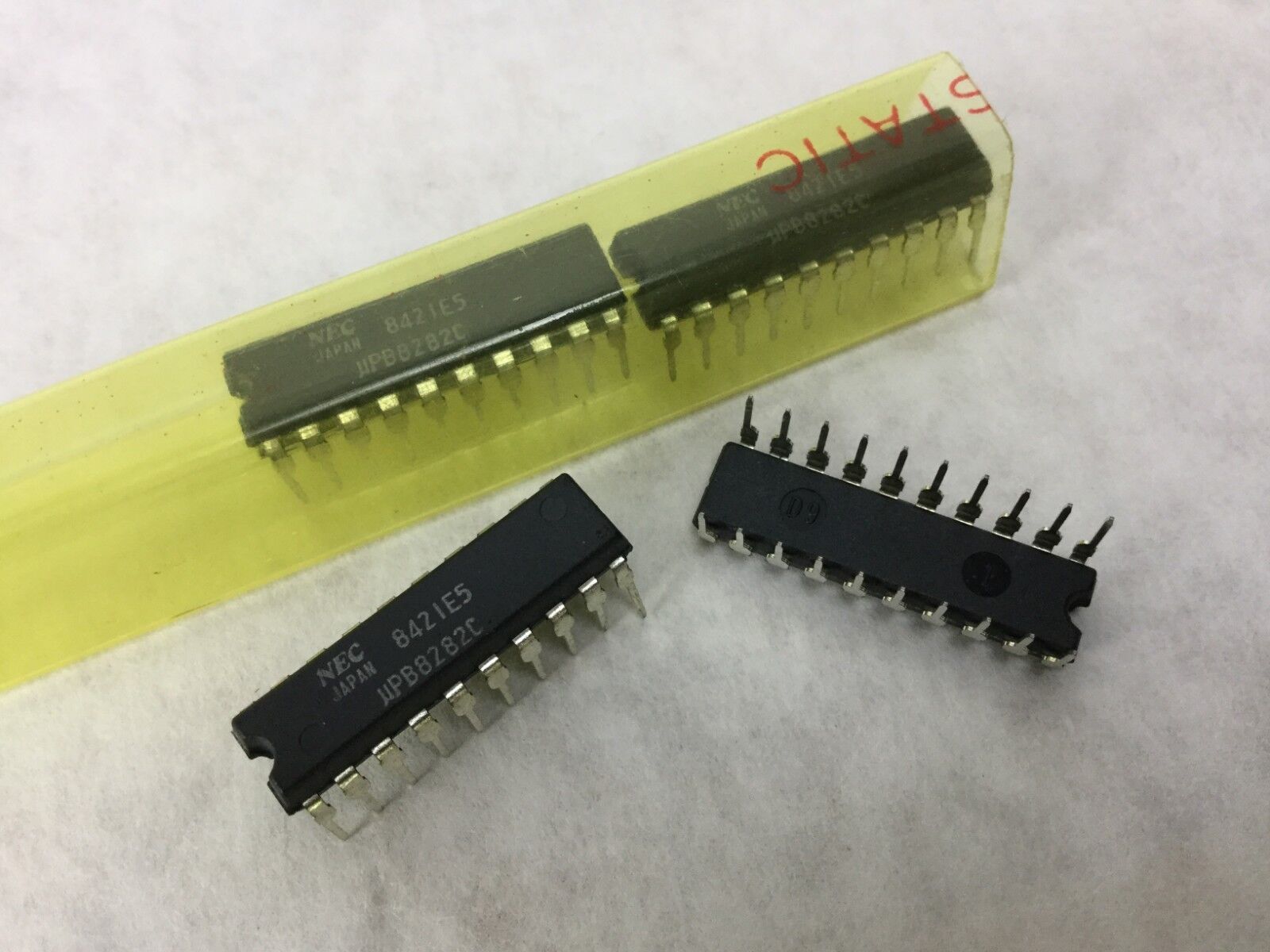 NEC  8421E5 Transistor  20 Pin Dip   Lot of 4  NEW