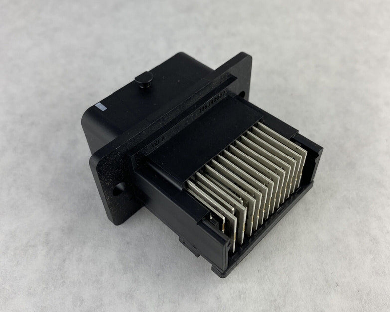 Molex 36638-0002 CMC HDR Split Peg Connector