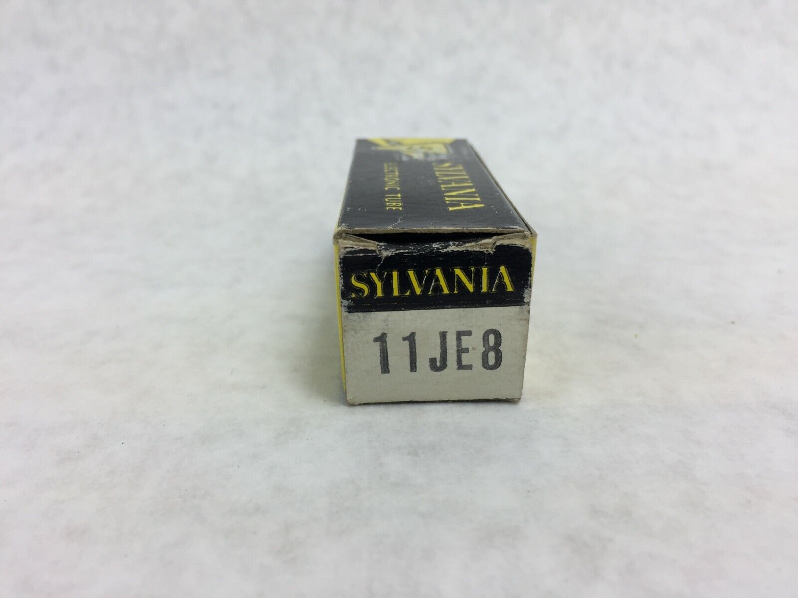 Sylvania Electronic Tube 11JE8