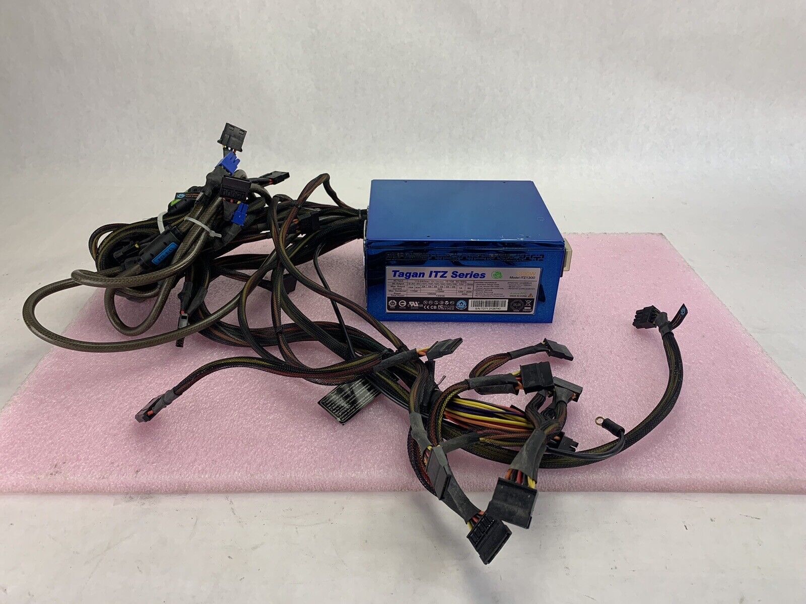 Tagan ITZ Series 1300W Power Module w/Badge