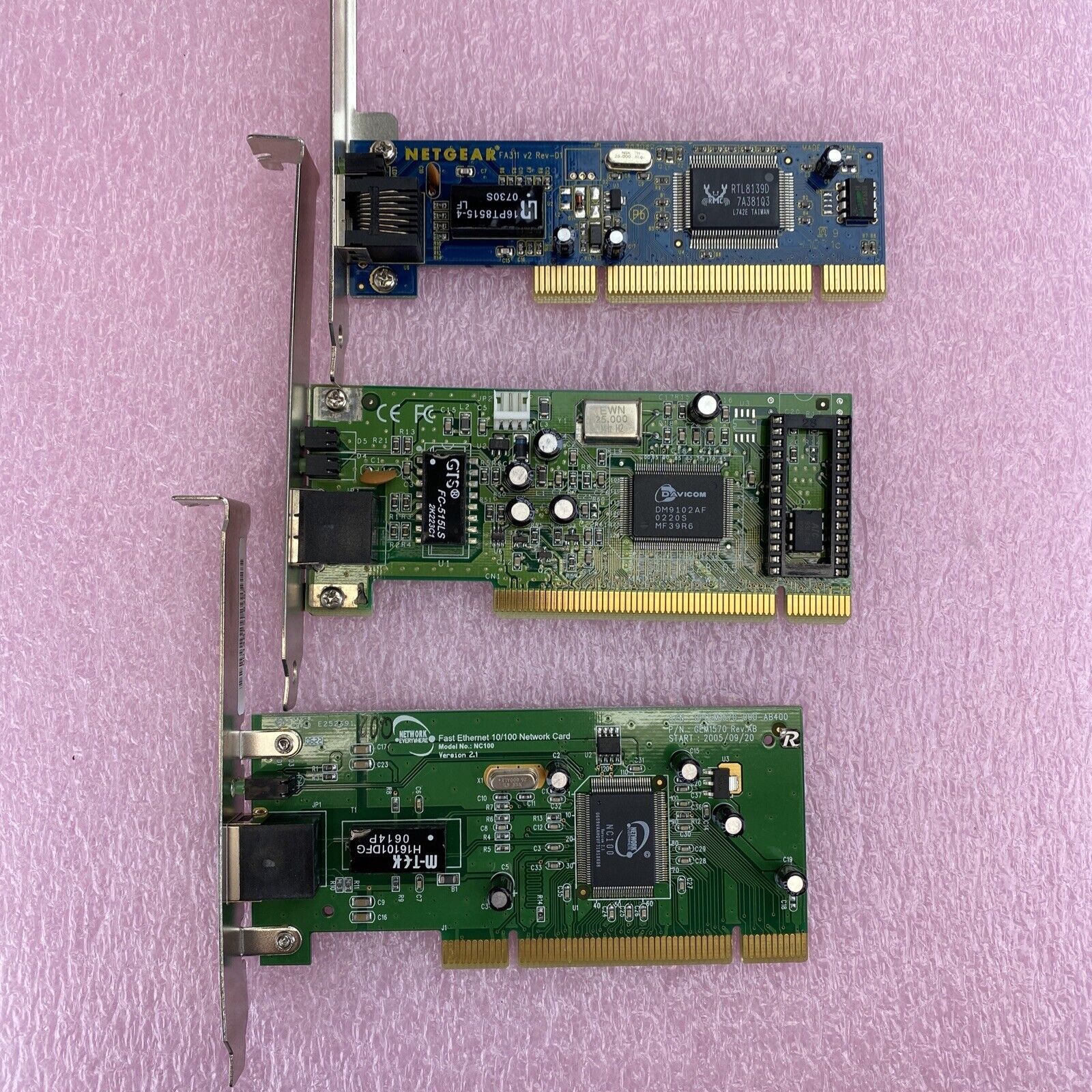 Lot of 3 various Ethernet 10/100 MBps single port network LAN cards