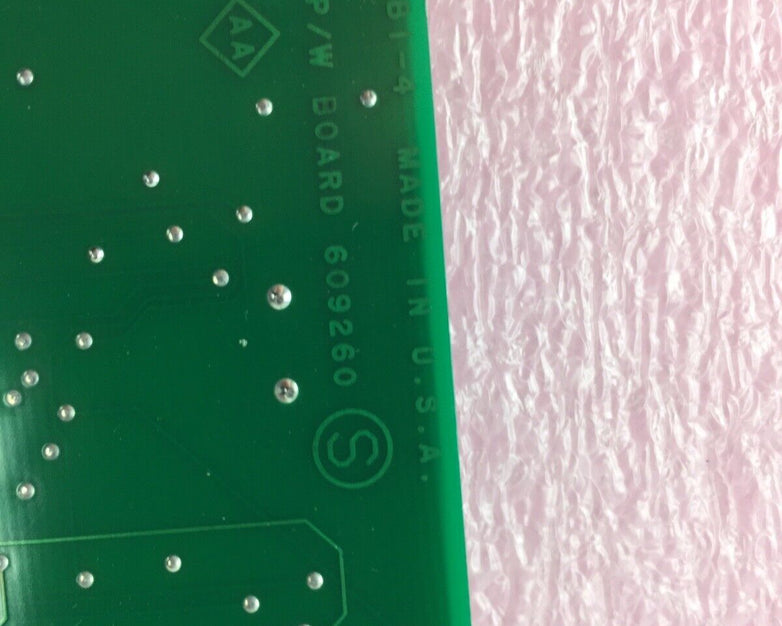 Circuit Board - Chips B0915X-01XX 9746 F82C836 - 609260 - Untested