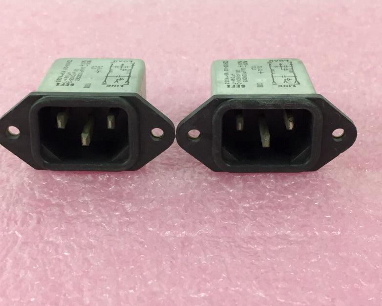 Corcom 560-7 550-1 625 0/075/21 Power Plug Lot of 2
