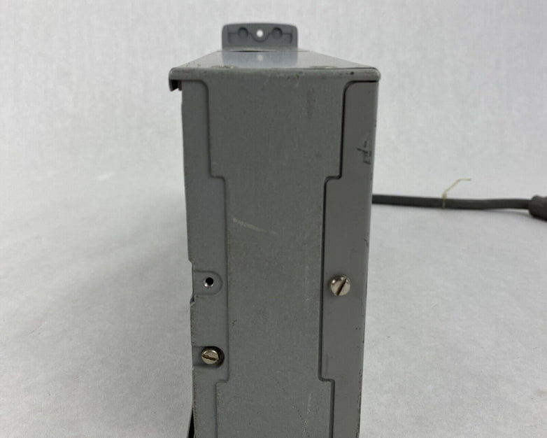 Foxboro 694AC-0AW-6 M/694A Resistance Converter Missing Side Panel