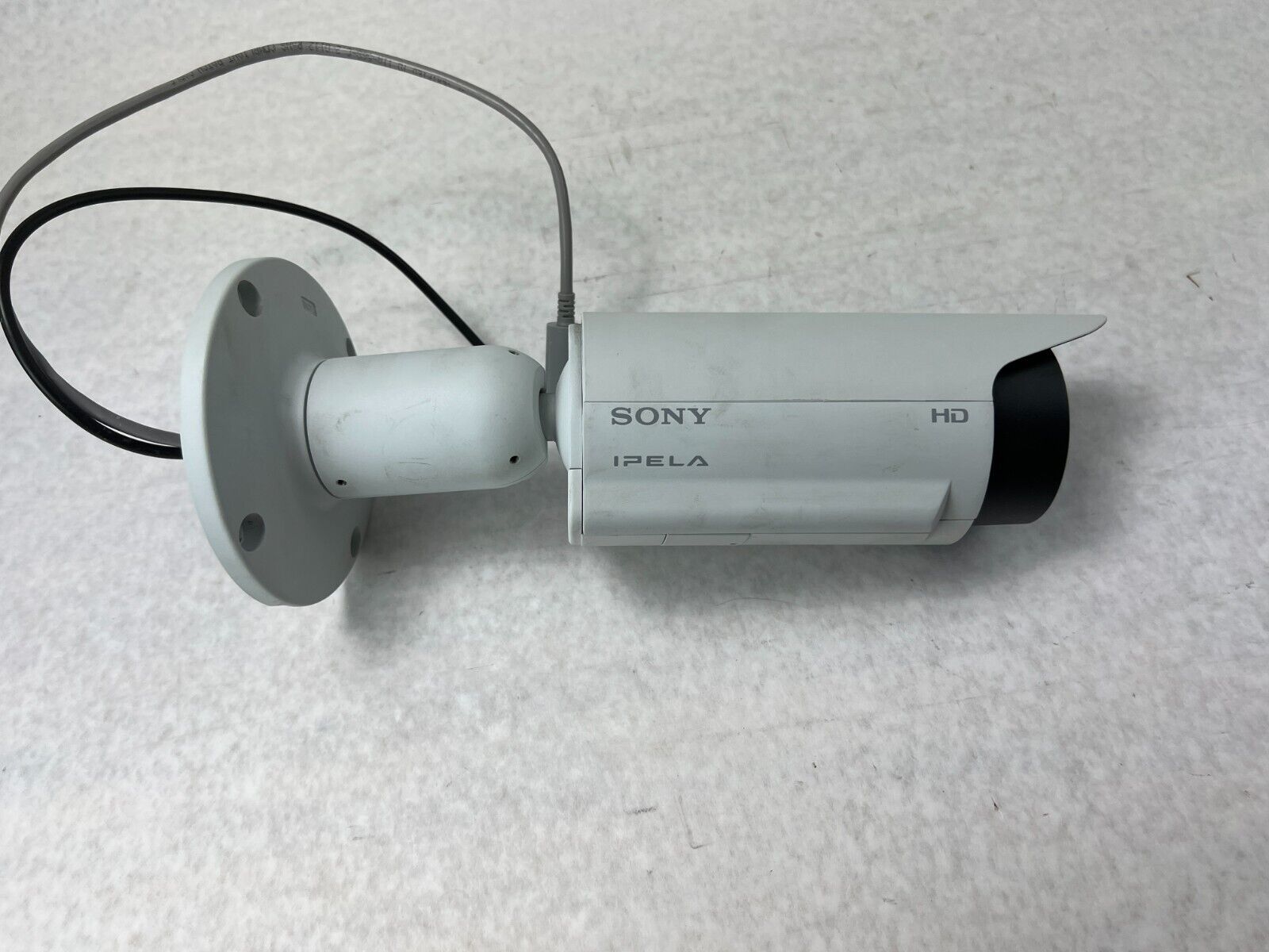Sony Ipela HD Outdoor Camera SNC-CH160 IEEE(POE) DC 36V-57V 12.9W