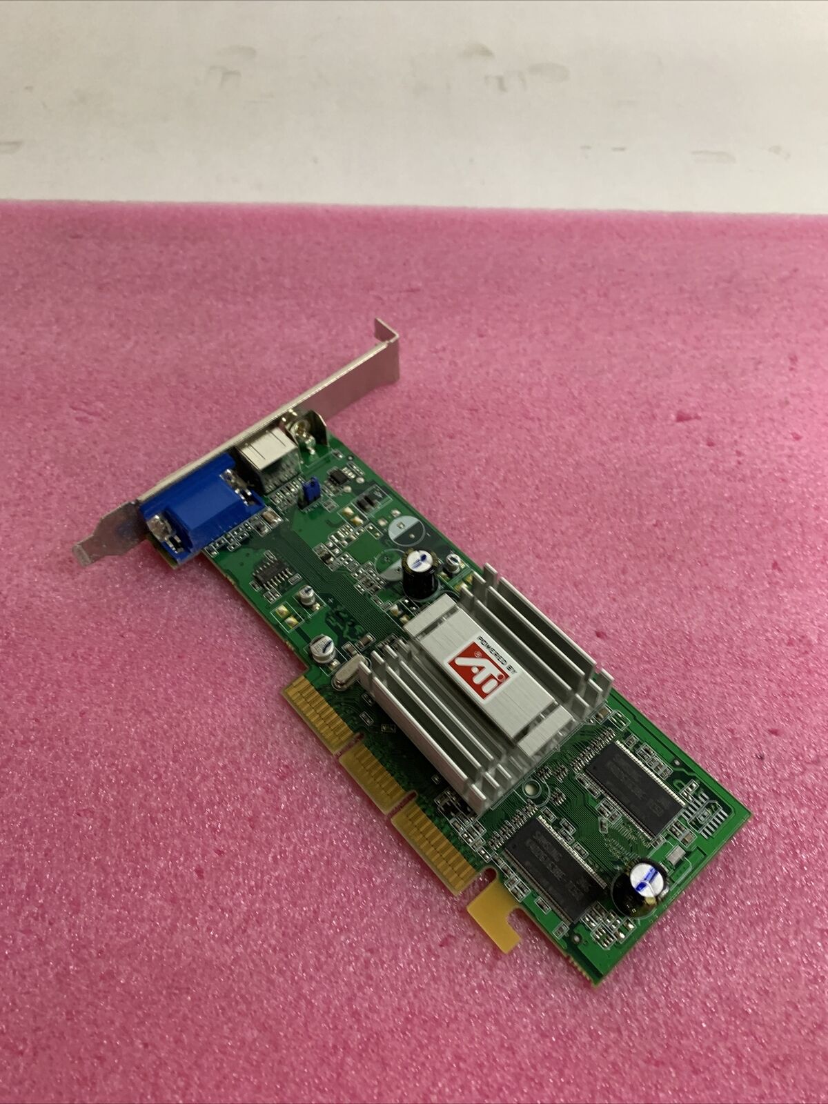 ATI Radeon 9200SE 64M DDR TVO Graphics Card