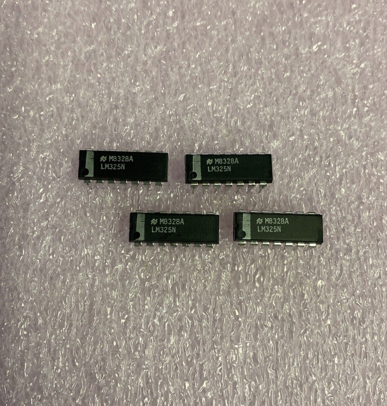 Lot of 4 LM325N NSC 14 Pin IC NEW Old Stock