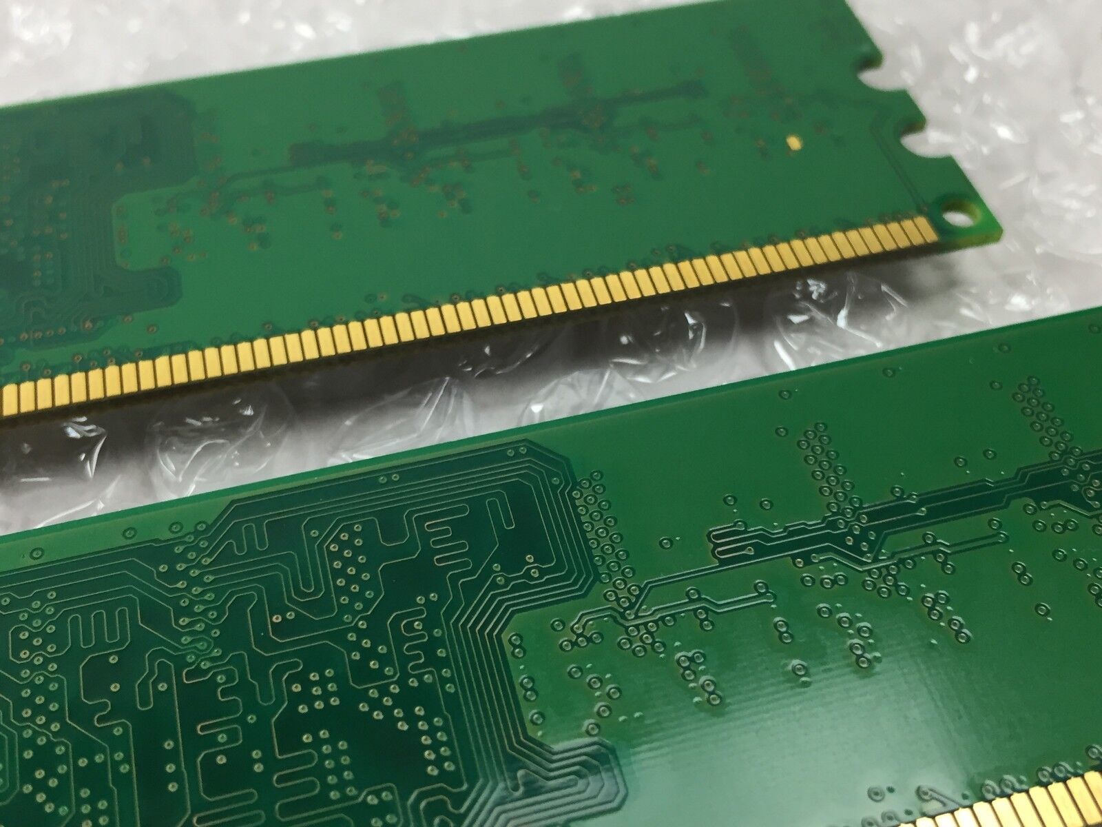 Kingston (2x1GB) 2GB of 1Rx8 PC2-6400E Dell Part # SNPKN992CK2/2G