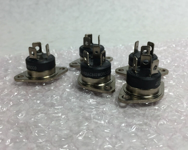 ST BTA25-600AC840 TRIAC  Lot of 5