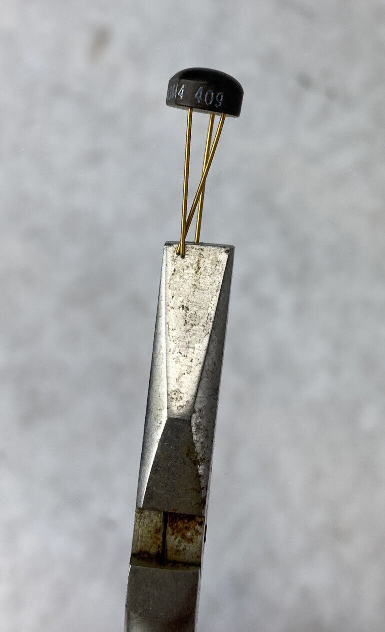 Lot( 5 ) Fairchild 2N3644 Silicon NPN Transistor 409 Globe Tope Gold Leads