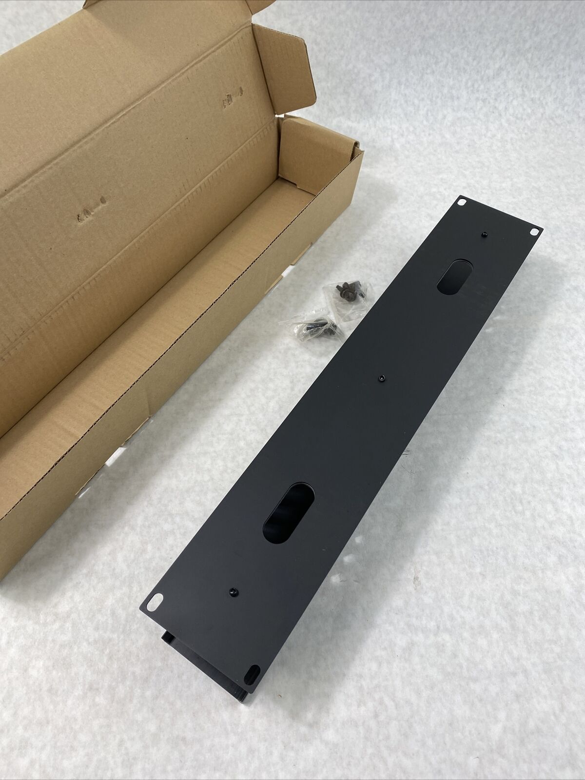 2U (3.5IN) horizontal cable management panel Black DF2 03746