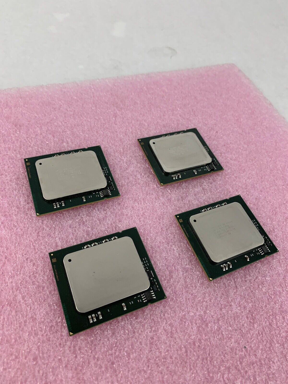 Lot of 4 Intel Xeon  E7540 Core 2.0 GHz  Processors