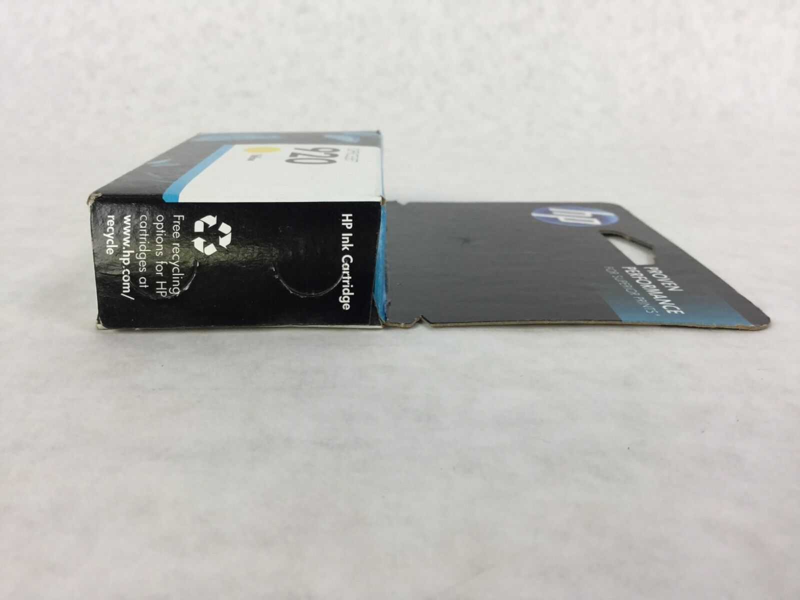 Genuine HP920 Yellow Ink Cartridge CH636AN NEW Sealed Warranty End Date May 2015