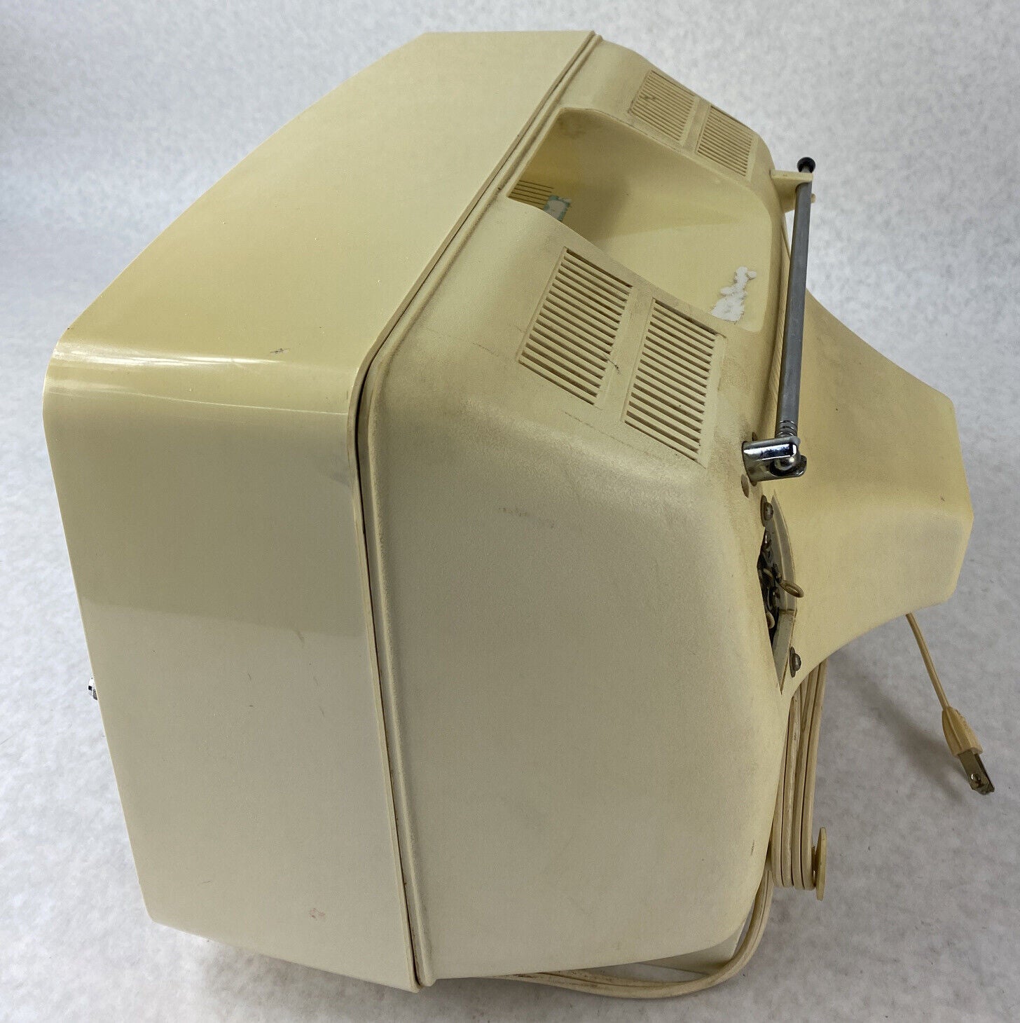 Midland CRT 12" Tabletop TV Television Retro Vintage 1977 MISSING KNOBS