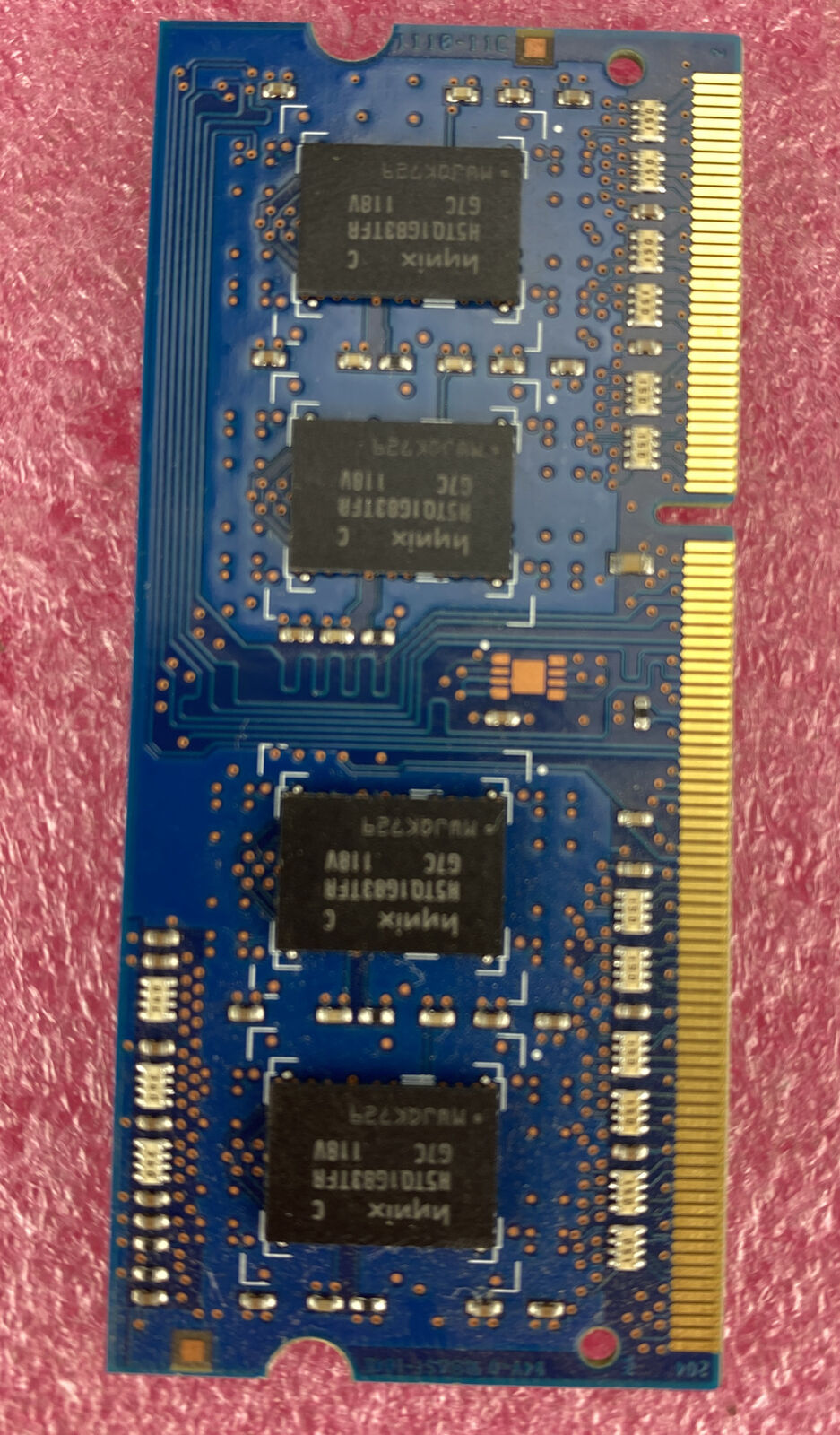 Hynix HMT112S6TFR8C-G7 1GB PC3-8500S-7-10-B1 1Rx8 1066MHz 204pin Laptop SODIMM