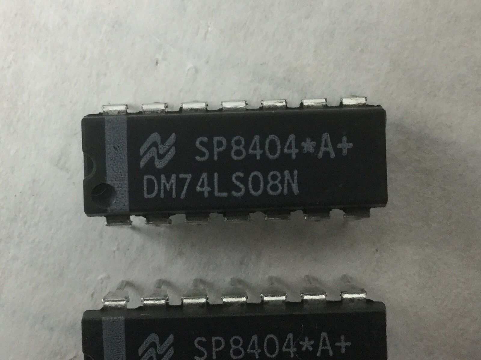 DM74LS08N (SP8404), 14 Pin Dip (Lot of 5) NEW