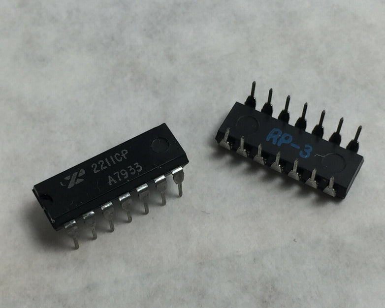 Exar 2211CP 14 Pin Dip  Lot of 8