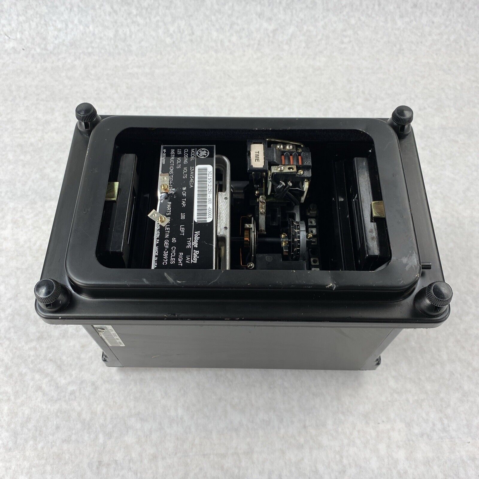GE Digital Energy 12IAV54E1A Voltage Relay 115 Volts 60 Cycles - Missing Cover