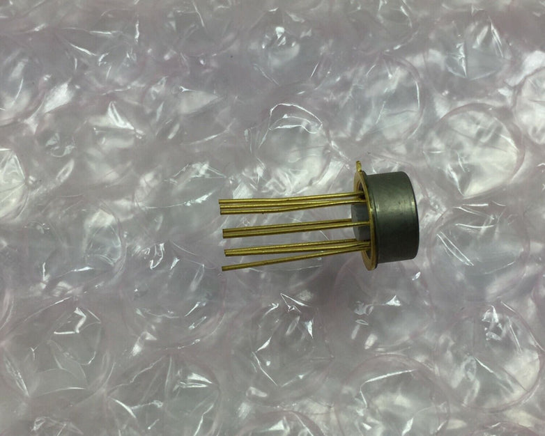 710CE Integrated Circuit Gold Pin  NOS