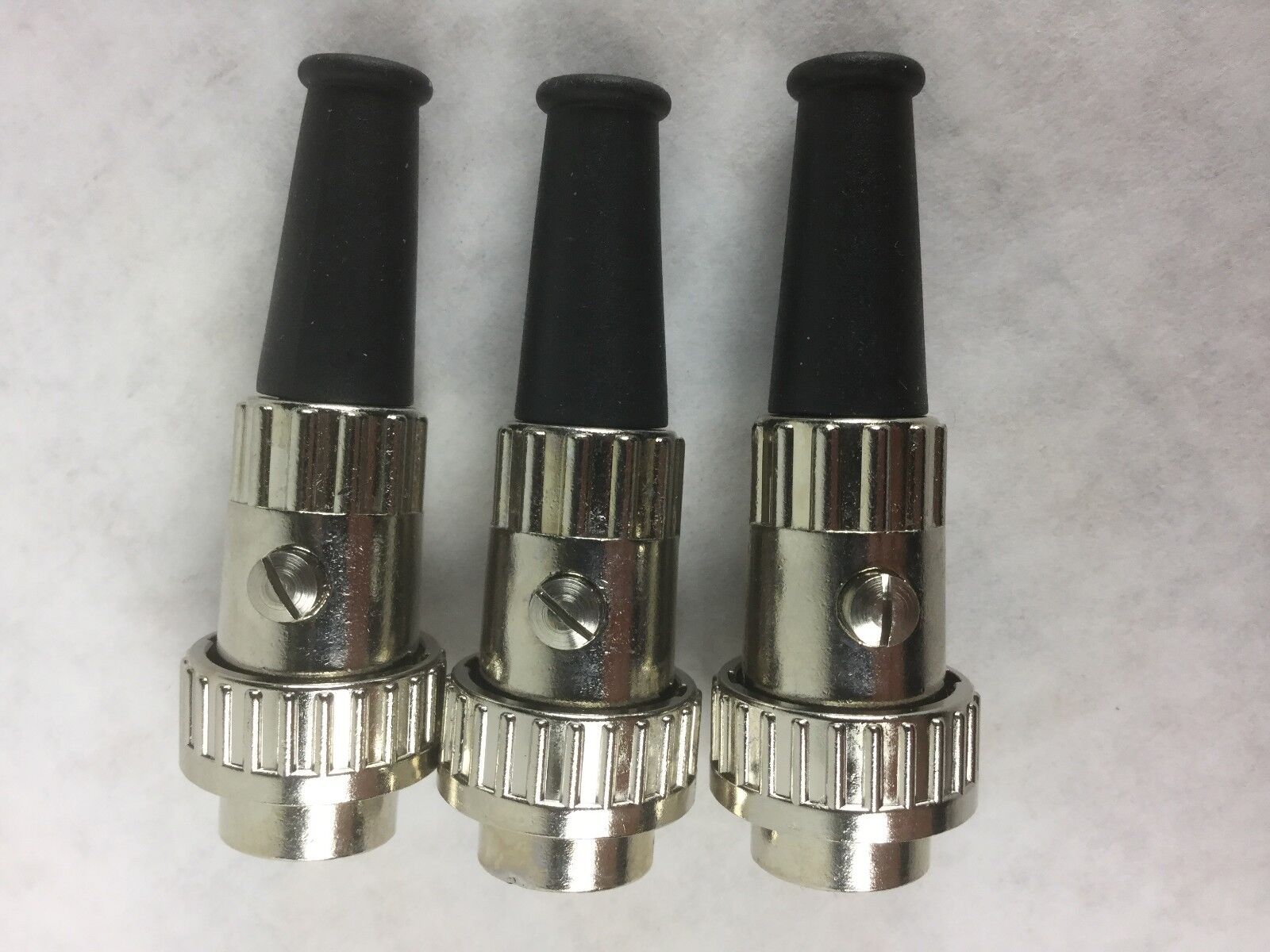 PREH 71430-070-0000, DIN MALE LOCKING COR, Lot of 3