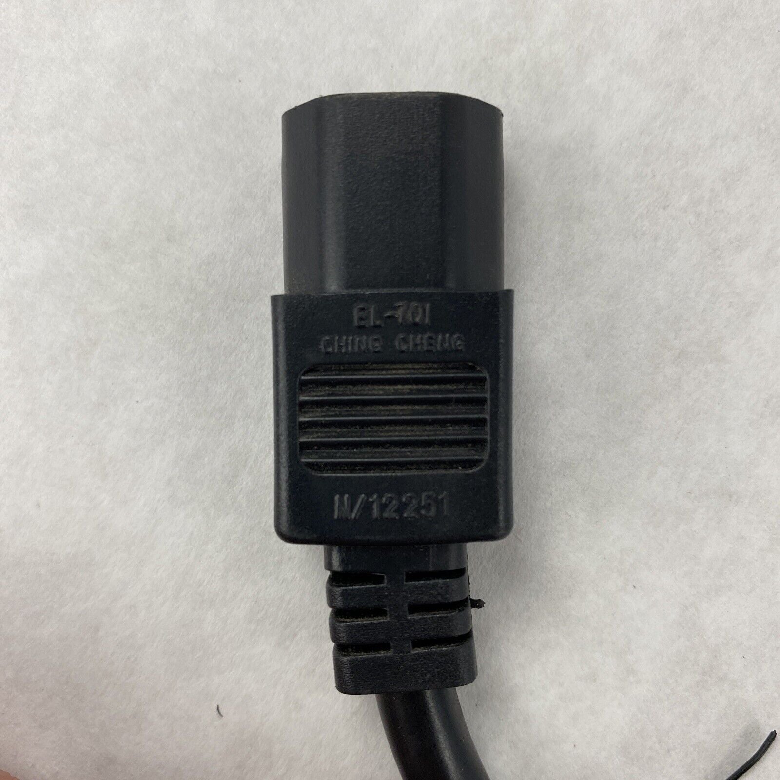 Sun IEC320-Sheet E to IEC320-C13 Rev.50 1m Black Cable 180-2082-01 Extension