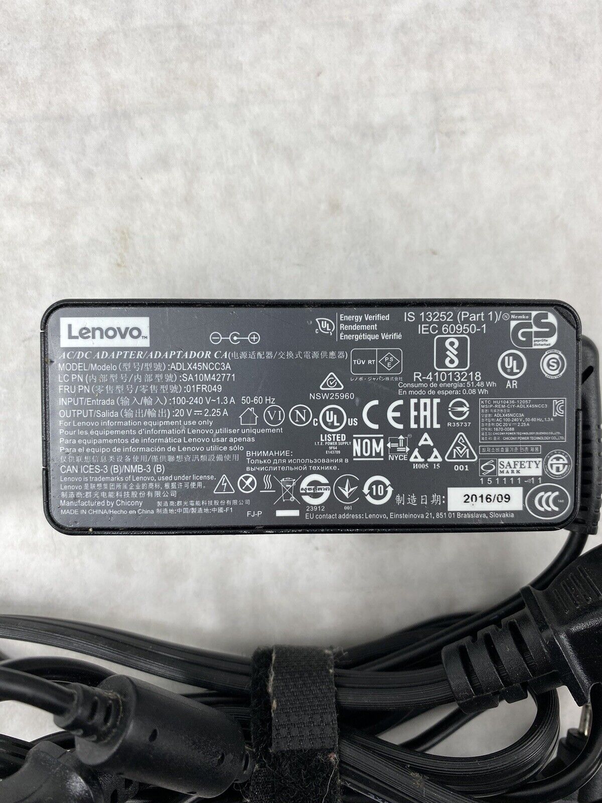 Lenovo ADLX45NCC3A 01FR049 20V 2.25A AC ADAPTER