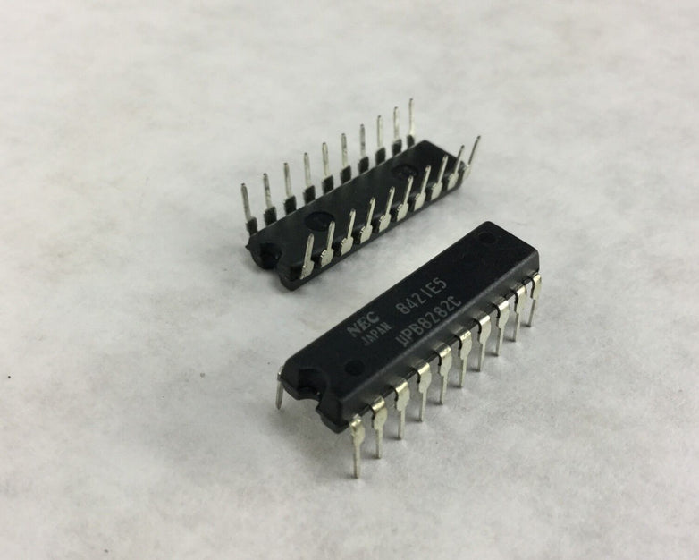 NEC  8421E5 Transistor  20 Pin Dip   Lot of 4  NEW