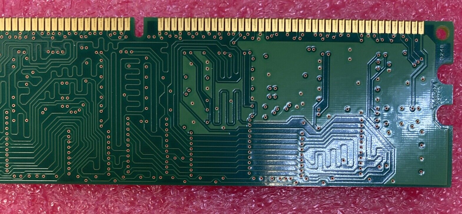 Infineon HYS64D16301GU-6-B 128MB DDR333 CL2.5 PC2700U-25330-C0 Memory Module RAM