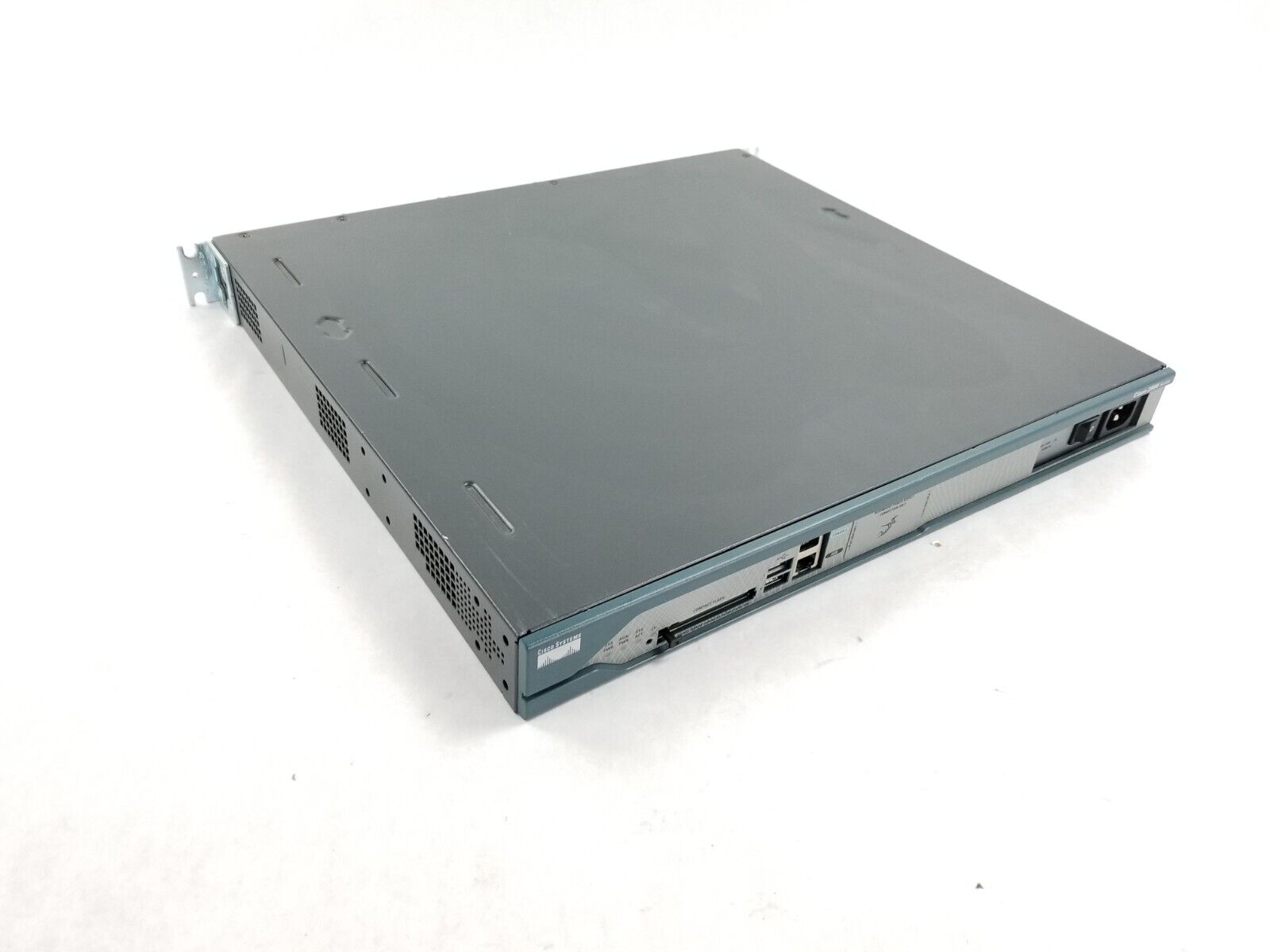 Cisco 2800 Series Integrated Service Router Cisco 2811 V06