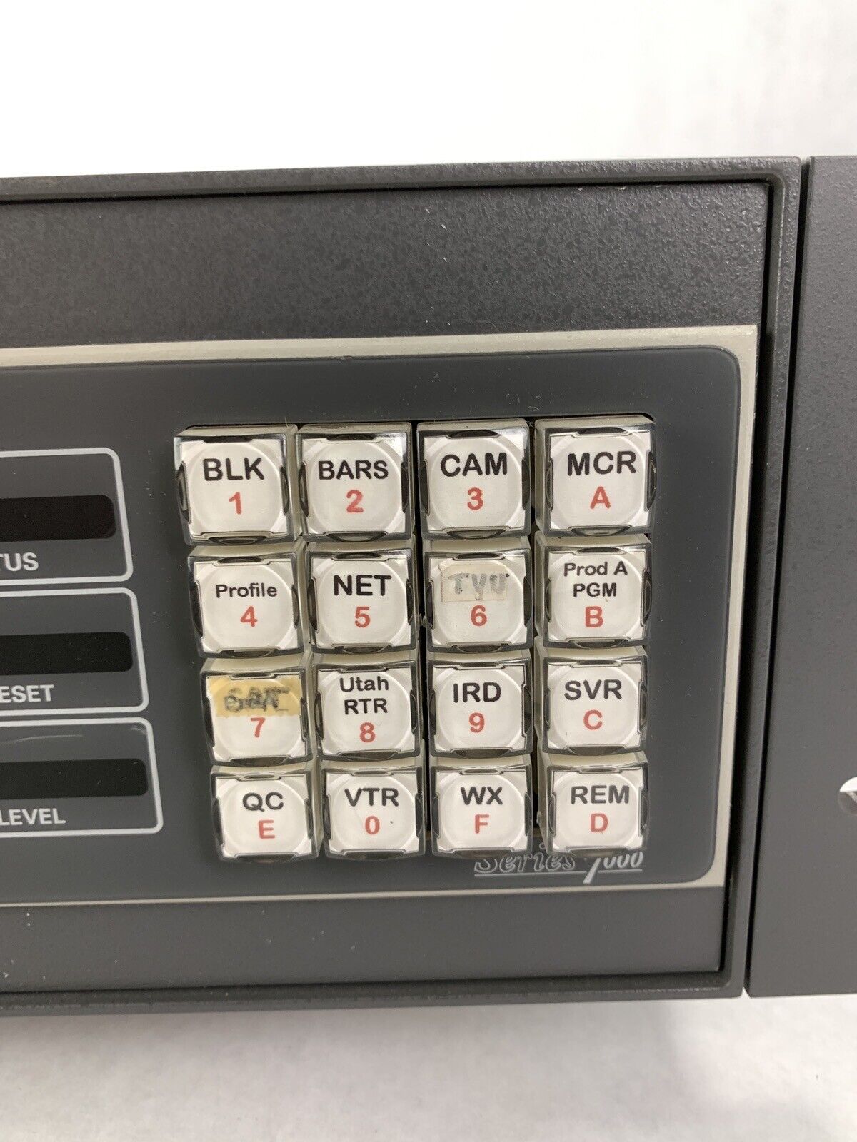 Tektronix 1750A Waveform Vector Monitor Power Tested for Parts and Repair
