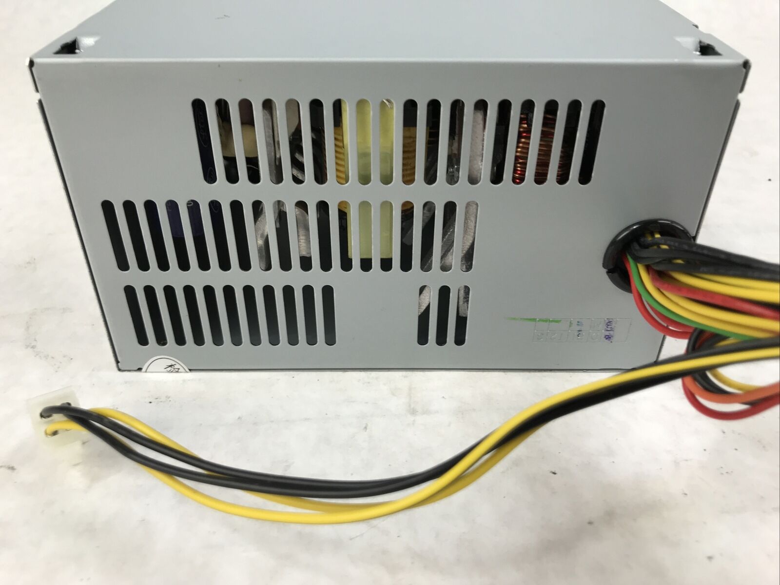 AGI AGI-U350HH 350W 20+4-Pin ATX Desktop Power Supply