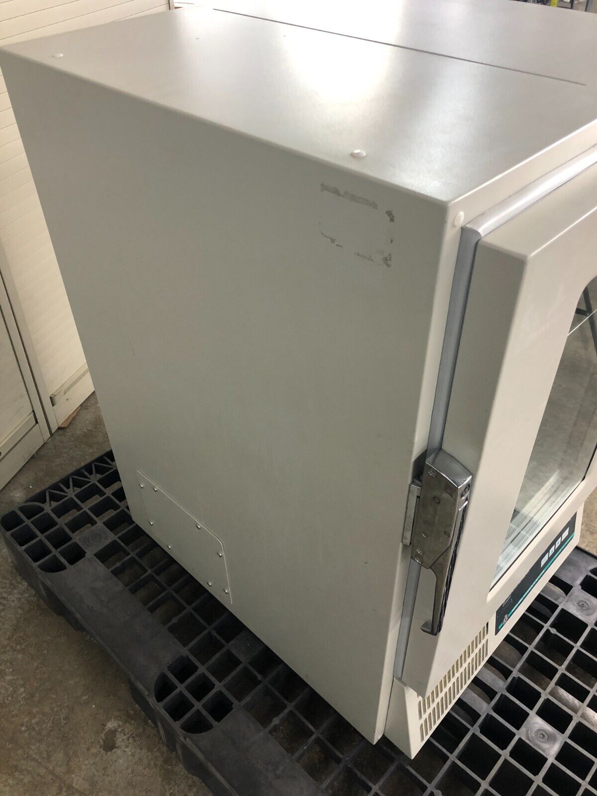 Innova 4230 Refrigerated Incubator Shaker - Needs Power Switch Replaced