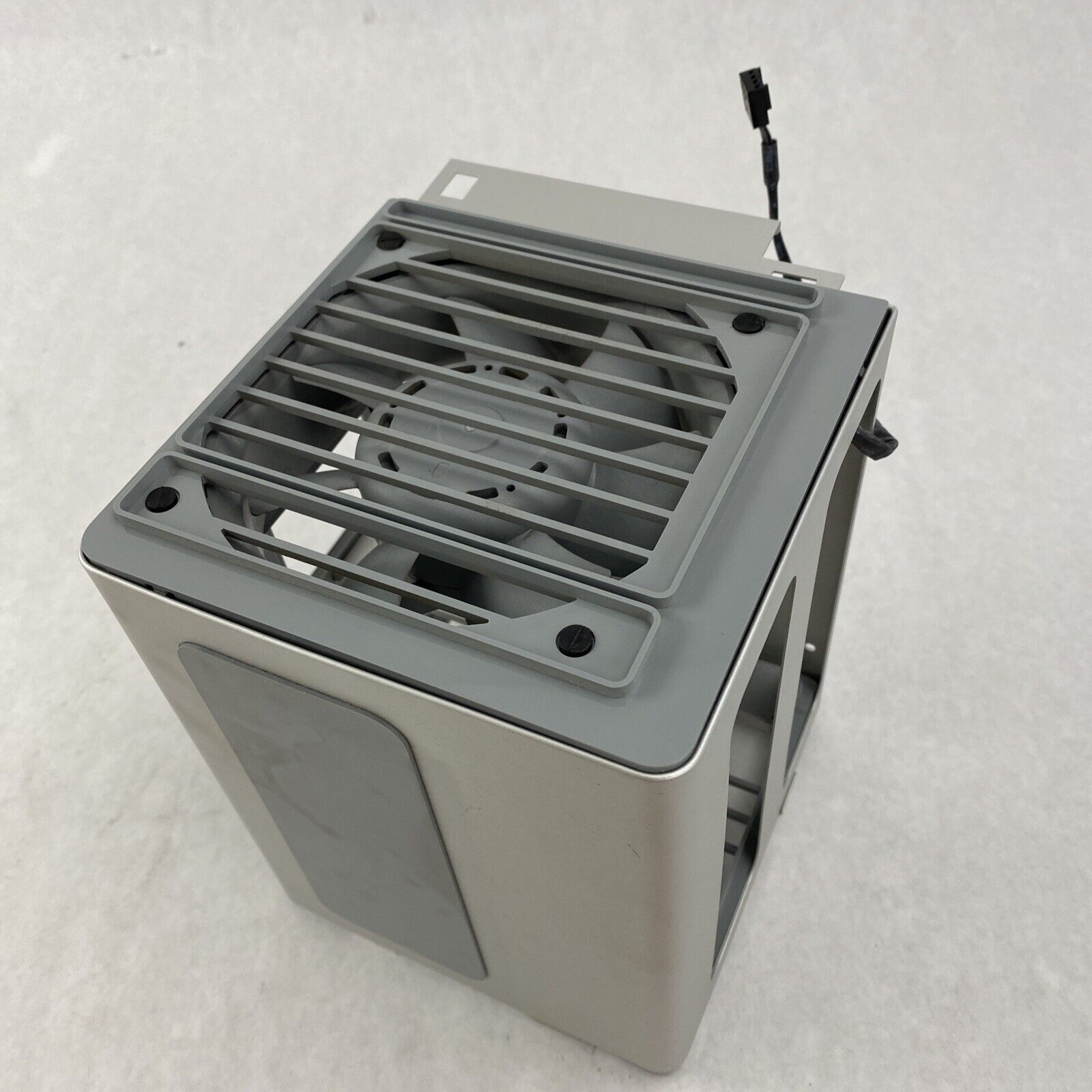 Apple 815-9399 Mac Pro Memory Cage with Rear-Fan-815-9400 UNTESTED