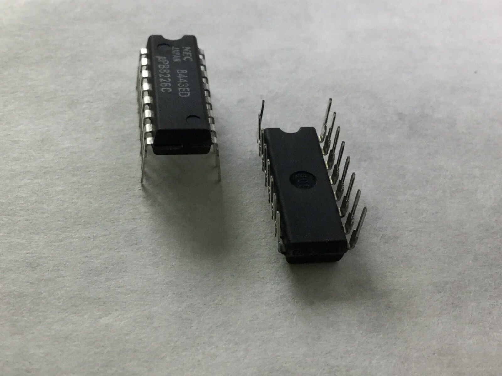 NEC  8443ED  PB8226C  Transistor  16 Pin  Lot of 10    NEW