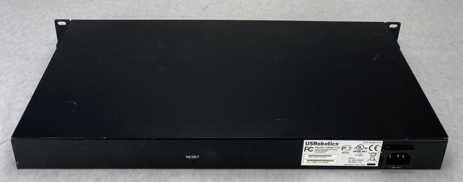 USRobotics USR997716 Gigabit 10/100/1000Mbps Ethernet 16 Port Switch Black