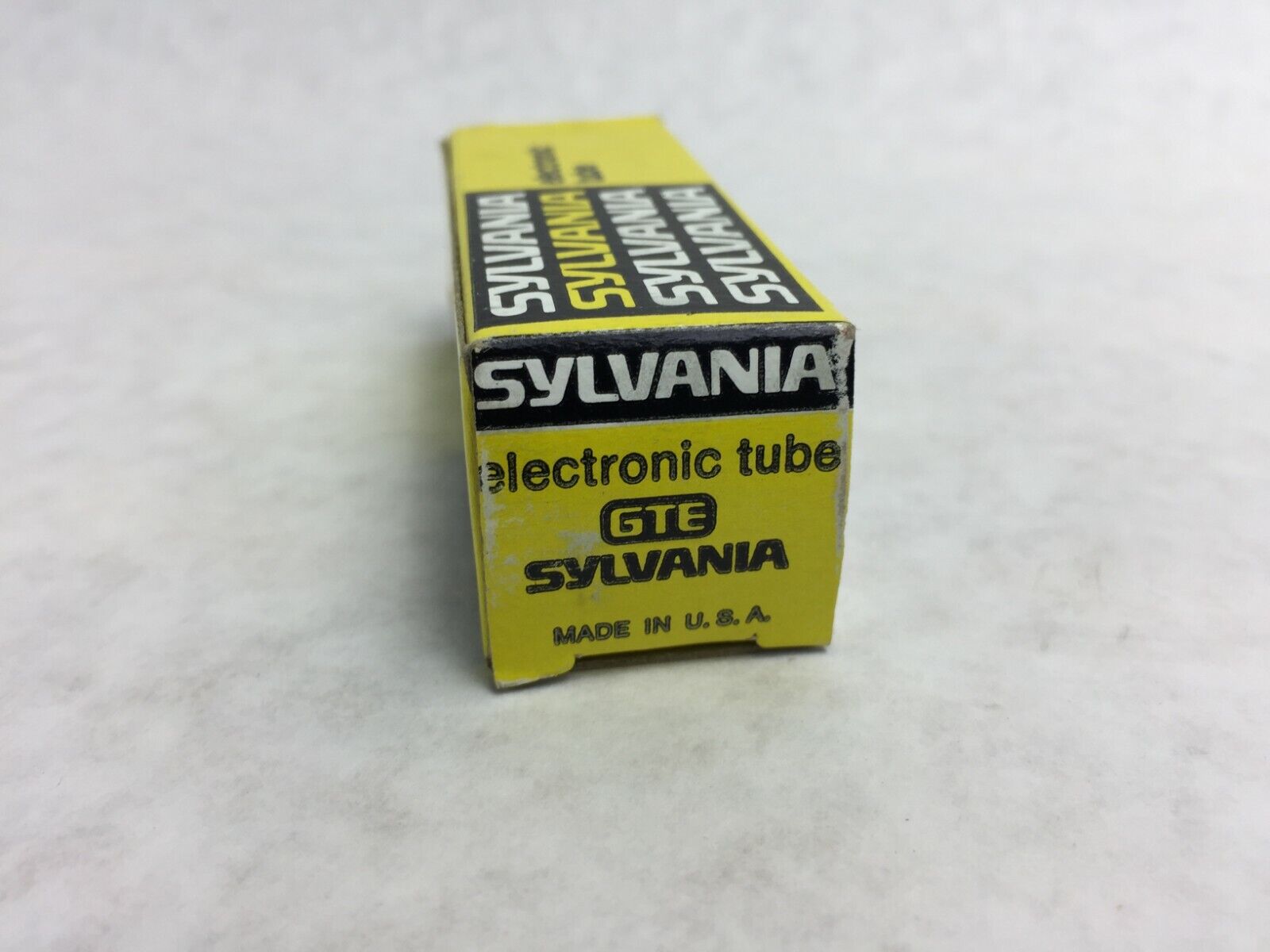 Sylvania Vacuum Tube  4DT6