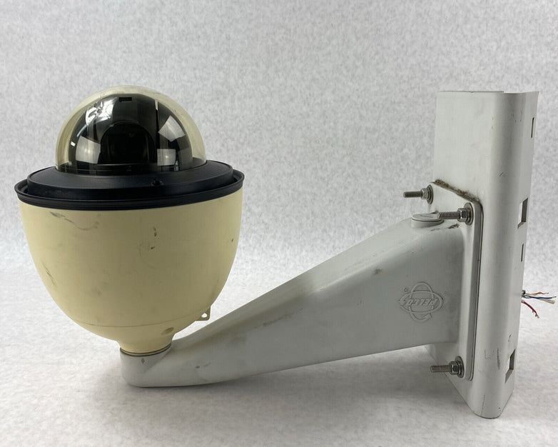 Samsung SCP-2273HN Digital Color Camera w/ Pelco PA402 Mount IWM-GY