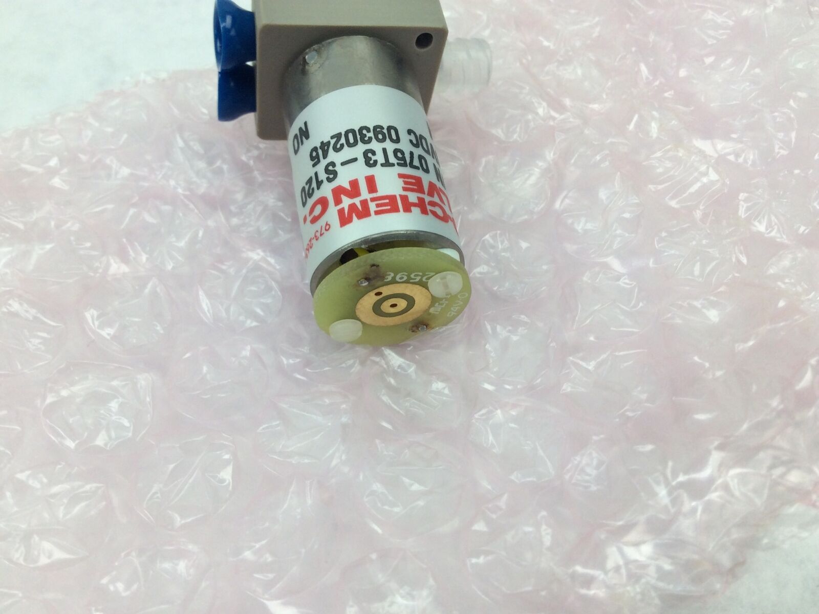Bio-Chem Syringe Valve 075T, 3 Way, 24V, 075T3-S120