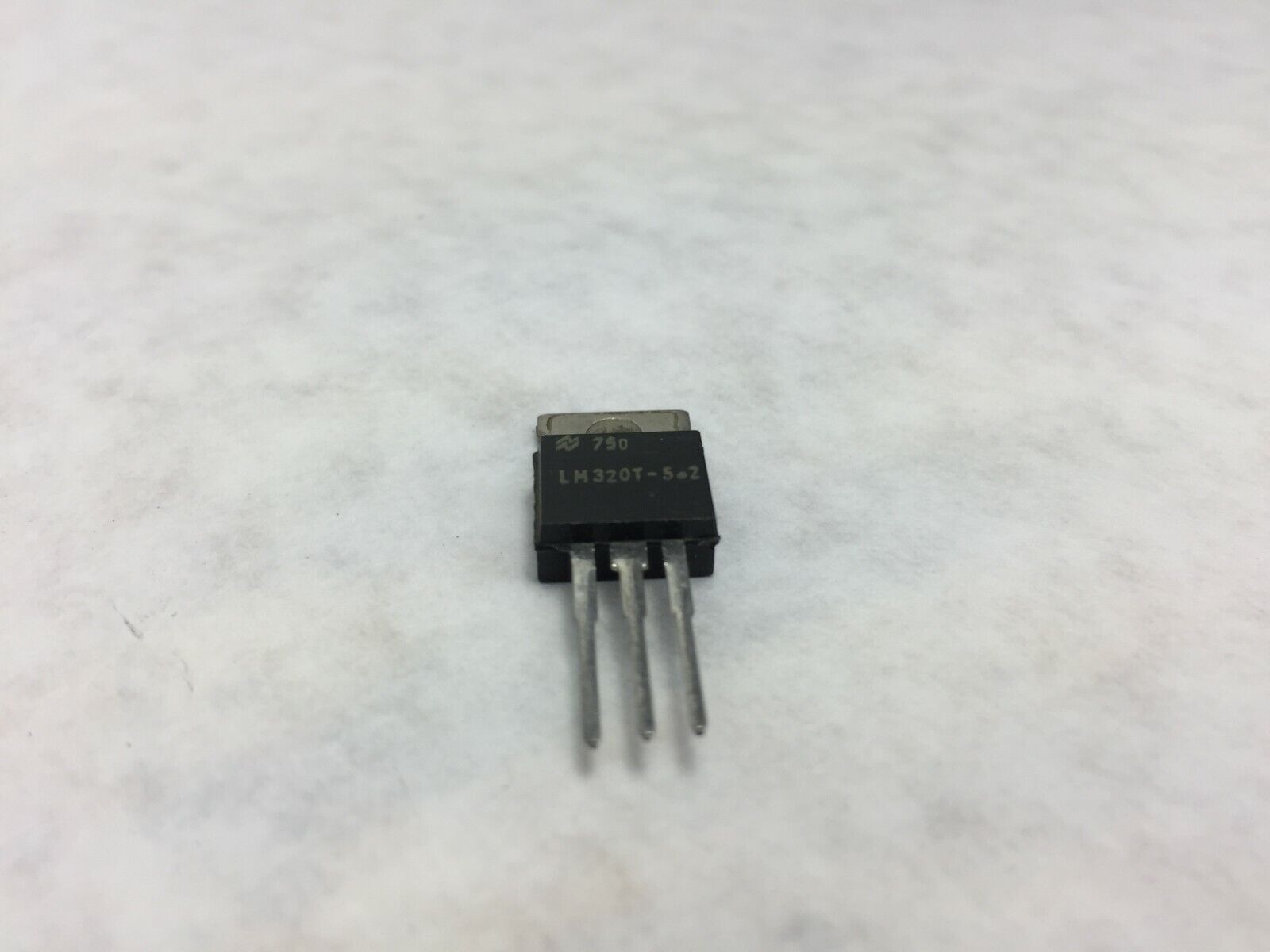 National Semiconductor LM320T-5 .2  Integrated Circuit   Lot of 6   NOS