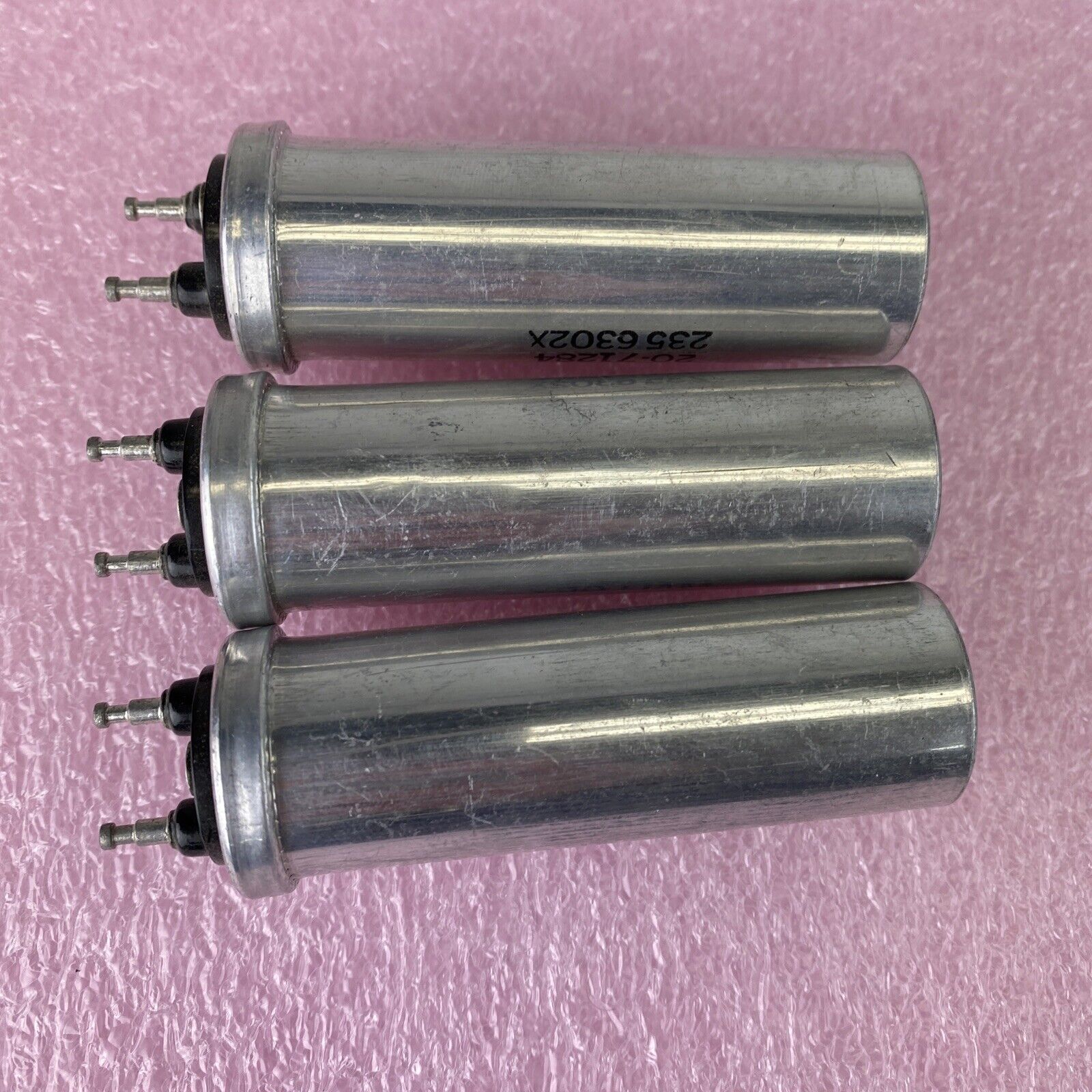Lot of 3 Mallory 20-71284 600MFD 50VDC electrolytic capacitor 2356302X