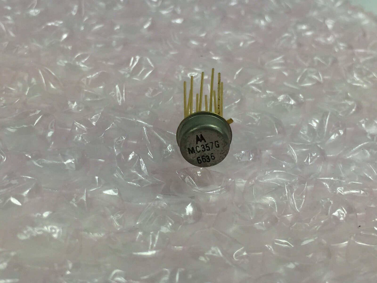 Motorola MC357G Transistor  NOS