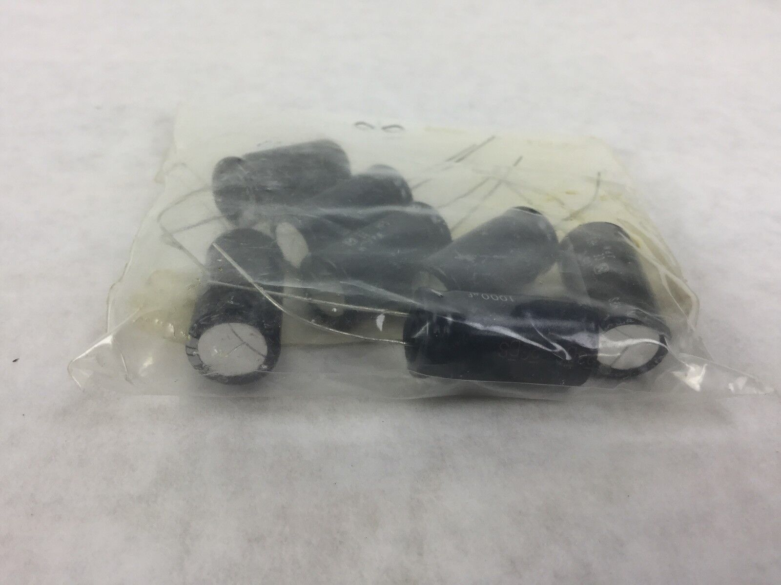 Capacitor 1000UF 16V HFS  P1215  Lot of 7  NEW