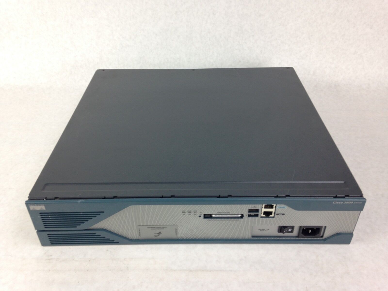 Cisco 2800 Series Model: 2801 V05 Integrated Service Router