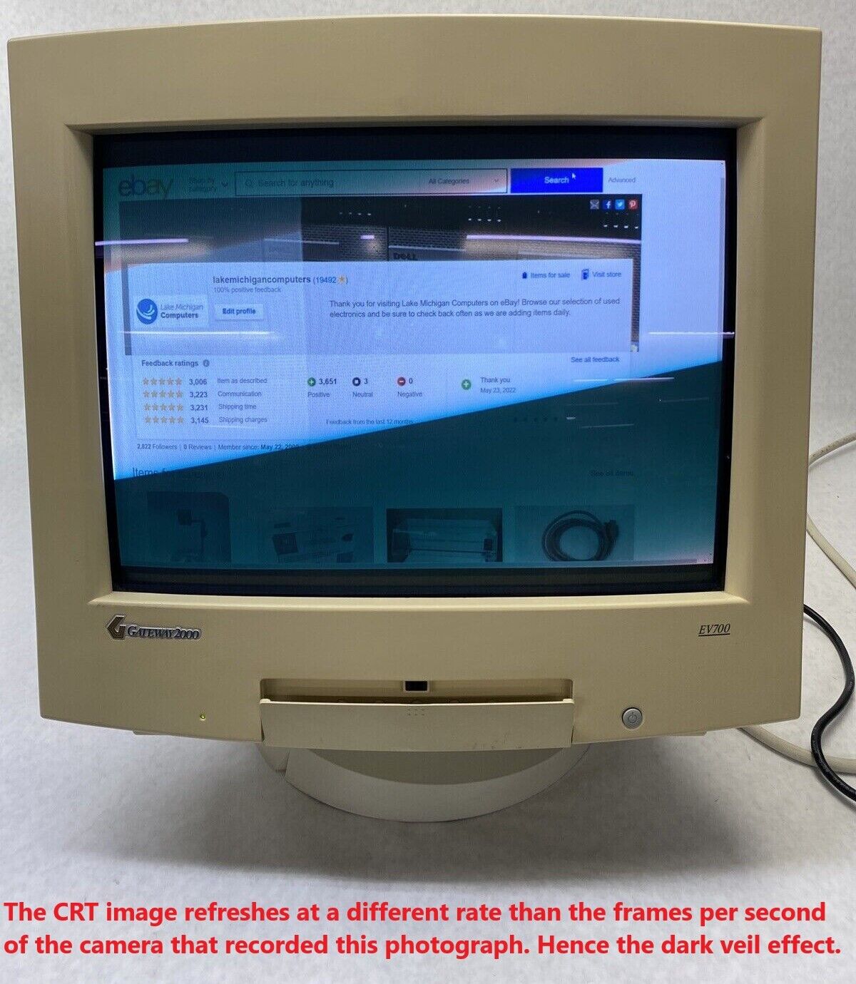 Vintage Gateway 2000 EV700 1280x1024 CRT Monitor w/ White Veil Left Margin