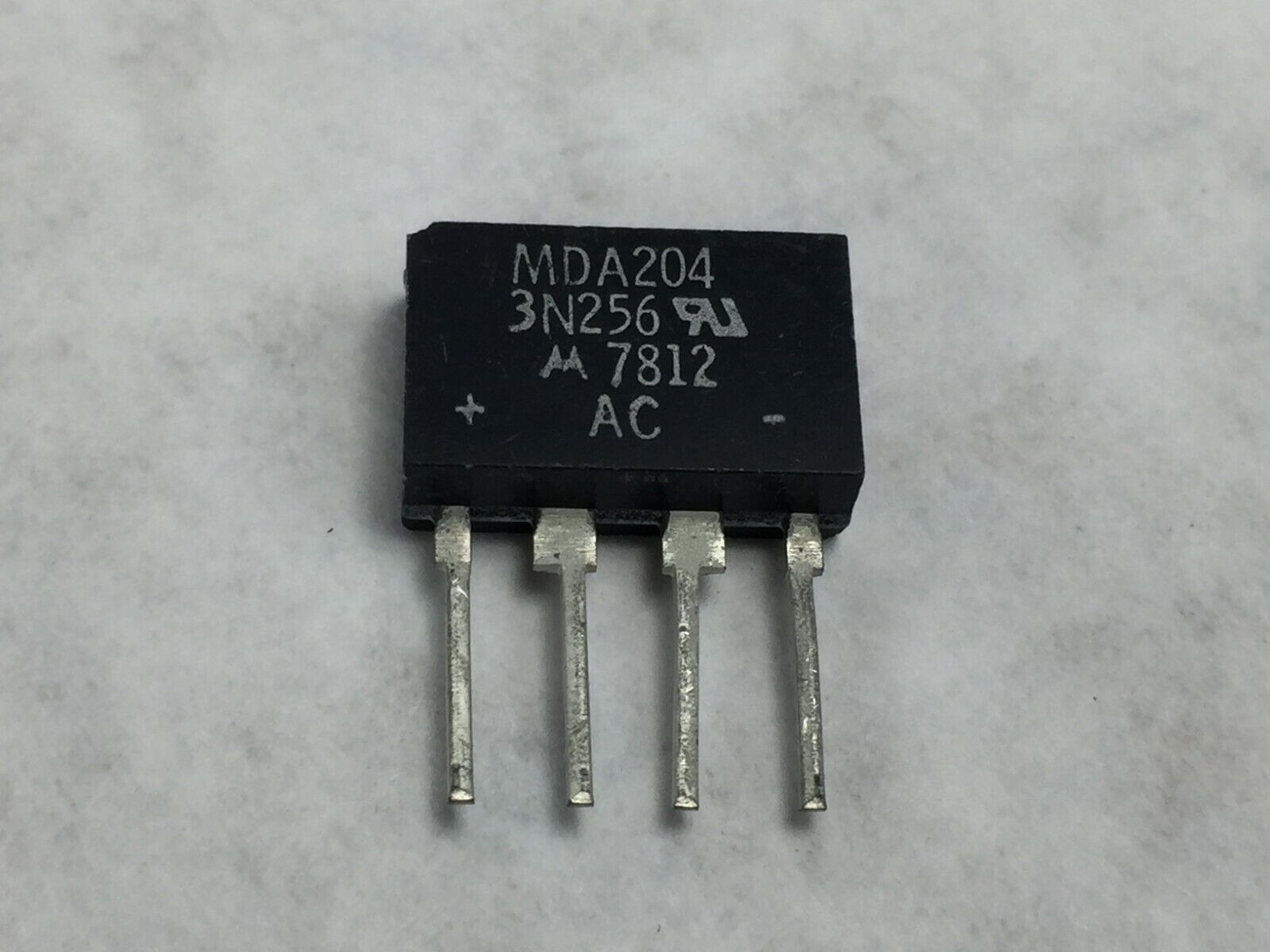 Motorola MDA2043N256 Integrated Circuit      Lot of 5   NOS